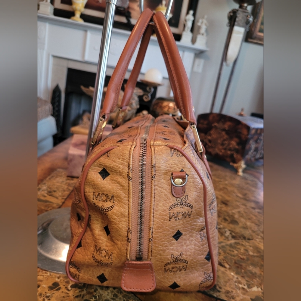 MCM Congac Boston Bag Leather Handbag With Crossbody9 - Picture 3 of 13